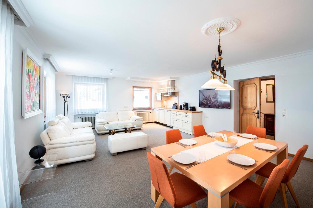 Manni Home - Rooms & Apartments マイヤーホーフェン エクステリア 写真